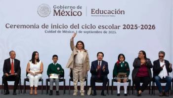 Clara Brugada inaugura ciclo escolar 2025-2026 en la Secundaria Número 1 de la Ciudad de México