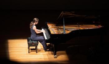 Festival Internacional de Piano En Blanco y Negro 2025 inicia con recital de Sofía Sacco en el Cenart