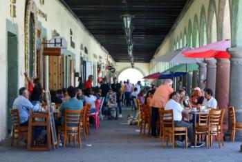 Comercios y restaurantes en Puebla anticipan alza de ventas por fiestas patrias