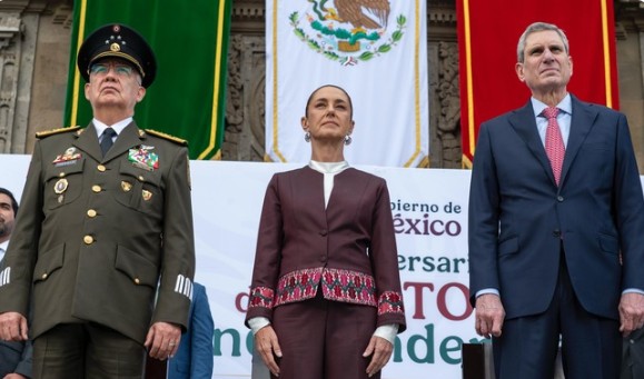Desfile Cívico Militar celebra 215 años de Independencia con liderazgo femenino y participación histórica de las Fuerzas Armadas