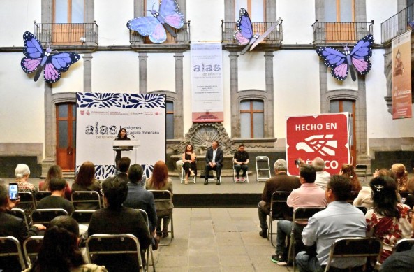 Alas de talavera en el Museo de la Ciudad de México: águila mexicana, identidad y economía creativa