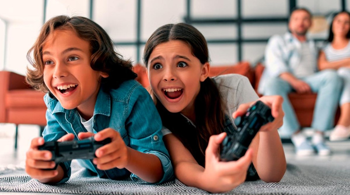Videojuegos y desarrollo infantil: beneficios cognitivos con límites y supervisión