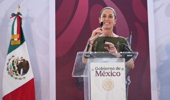 Claudia Sheinbaum reafirma en Quintana Roo su compromiso de cercanía con el pueblo
