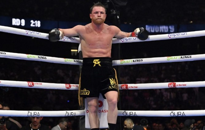 Le piden a Canelo Álvarez que no piense en el retiro tras derrota ante Crawford