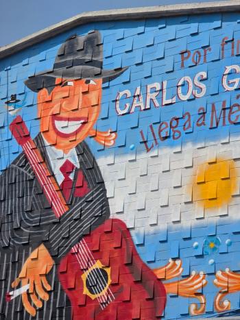 Festival de Tango México inaugura mural de Carlos Gardel en el Mercado Argentina
