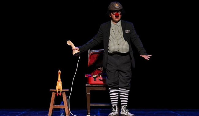 Parrot Contestario, espectáculo de improvisación con Natalia Goded en el Centro Cultural del Bosque