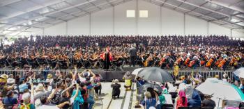 Orquesta Monumental Metropolitana hizo vibrar el Zócalo con un concierto histórico