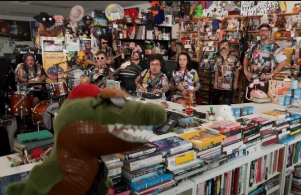 31 minutos conquista el Tiny Desk con guiños políticos y crítica a las políticas migratorias de Donald Trump