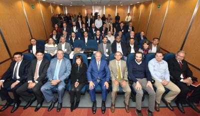 Jesús Antonio Esteva Medina impulsa reorganización de la SICT y anuncia 60 trenes de repavimentación para todo el país