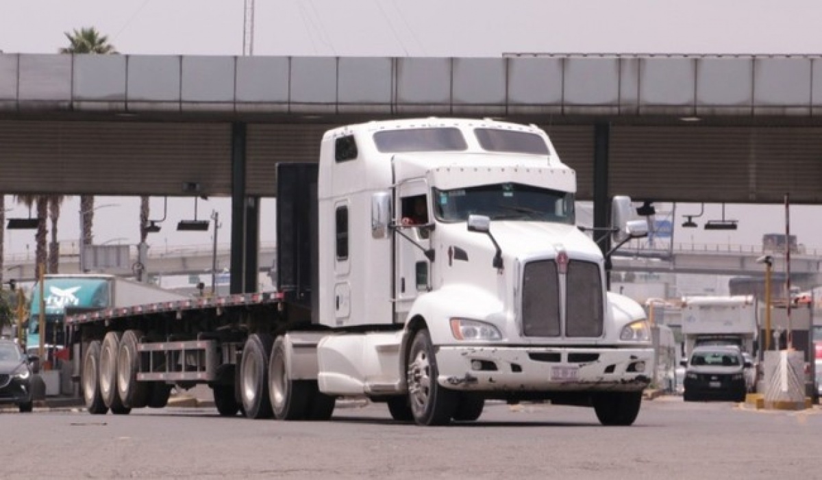 SICT autoriza permisos provisionales de circulación para unidades de autotransporte federal mientras se entregan placas