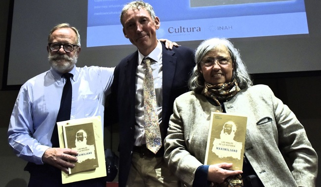 Presentan en el Castillo de Chapultepec el libro 'Los malos de la historia: Maximiliano' de Will Fowler