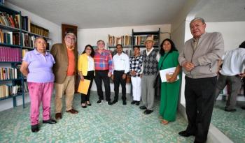 INAH dona facsímiles históricos a Tlaxcala y entrega biblioteca comunitaria con 2,000 volúmenes en Quiahuixtlán