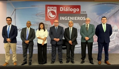 Autotransporte federal, motor económico y pilar del comercio nacional: SICT