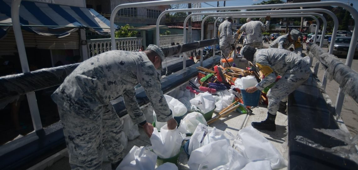 Gobierno de Veracruz reporta más de 3 mil personas rescatadas y 51 refugios por lluvias torrenciales