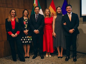 Anuncian tres nuevos vuelos directos Monterrey-Madrid durante celebración del Día de la Hispanidad