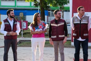 Gobernadora Mara Lezama recorre parque De la Madre totalmente rehabilitado en Chetumal