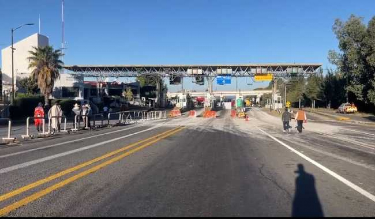 SICT libera autopistas y puentes federales bloqueados por productores agrícolas en Michoacán, Jalisco y Guanajuato