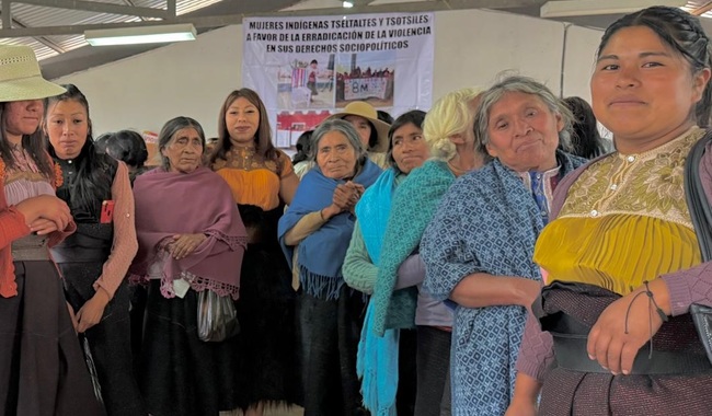 Susi Bentzulul transforma el dolor en poesía bilingue con 'Ik’al yipal ta yut ko’onton / Oscuro dolor en mí'