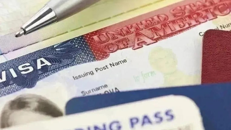 Embajada de Estados Unidos advierte: mentir en la solicitud de visa puede causar veto permanente de entrada