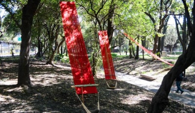María Sosa presenta 'Las ancestras que tejen, hablan y caminan' en el Jardín Escultórico del MAM