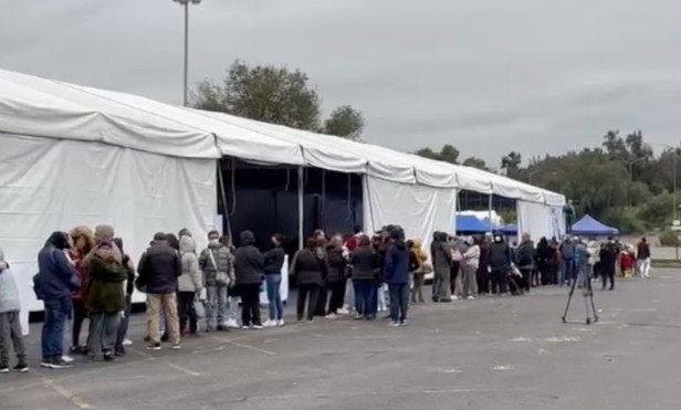Abren Mega Centro de Vacunación UNAM 2025 contra COVID-19, influenza, neumococo y sarampión
