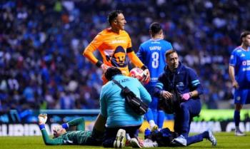 Kevin Mier sufre fractura de tibia y se pierde la Liguilla del Apertura 2025 con Cruz Azul