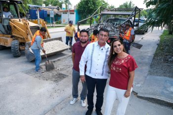 Rehabilitan 11,165 metros cuadrados de calles en 6 colonias de Bacalar con inversión municipal