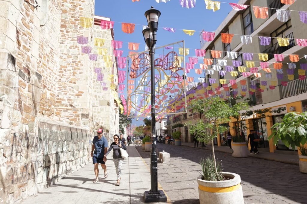 Gobierno de Oaxaca iluminará Centro Histórico con decoración navideña para fomentar convivencia familiar