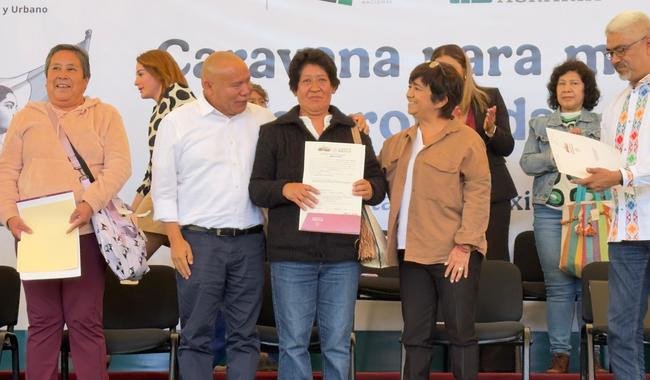 Gobierno federal otorga escrituras a 22,276 mujeres rurales como parte de meta sexenal de 250 mil
