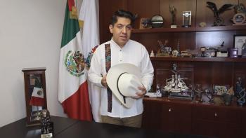 Reyes Carmona advierte a la Generación Z: no se dejen usar por agendas políticas 