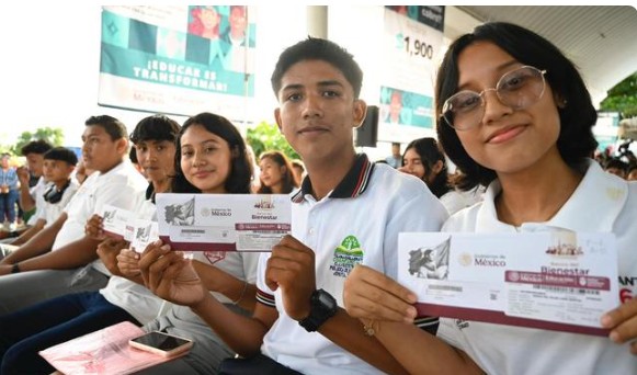Sheinbaum garantiza educación gratuita con becas Benito Juárez y Rita Cetina en Tabasco