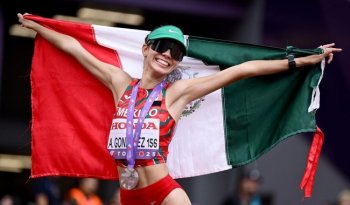 Alegna González: plata mundial y segundo lugar global en marcha atlética