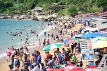 Guerrero supera 100 mil visitantes y 800 MDP en derrama económica durante puente vacacional