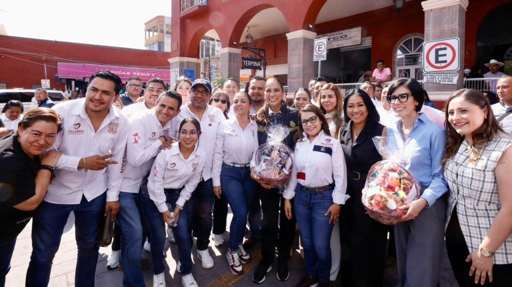 Gobernadora Libia Dennise impulsa desarrollo social y aeroespacial en gira por Villagrán y Celaya