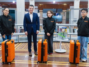 Secretario General de Gobierno dona sueldo a jóvenes neoleoneses que competirán en Mundial de Robótica en Singapur