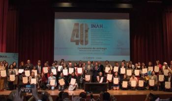 INAH entrega 58 Premios en su 40 aniversario con mayoría de galardonadas mujeres