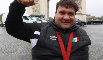 José Arnulfo Castorena Vélez gana Premio Nacional de Deportes 2025 por trayectoria en para natación