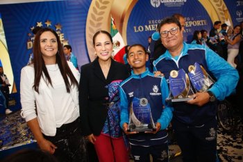 Entregan reconocimientos y Premio Estatal del Deporte 2025 a deportistas guanajuatenses