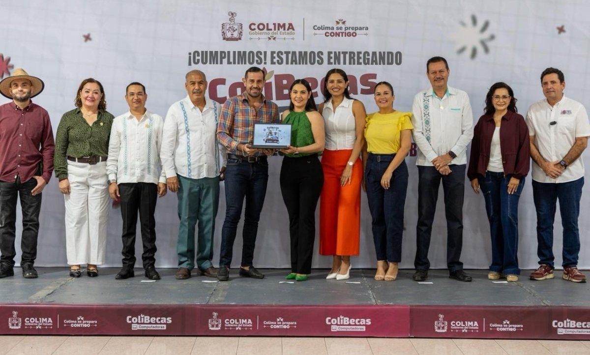 Gobierno de Colima concluye entrega de #ColiBecas Computadoras a docentes de primaria