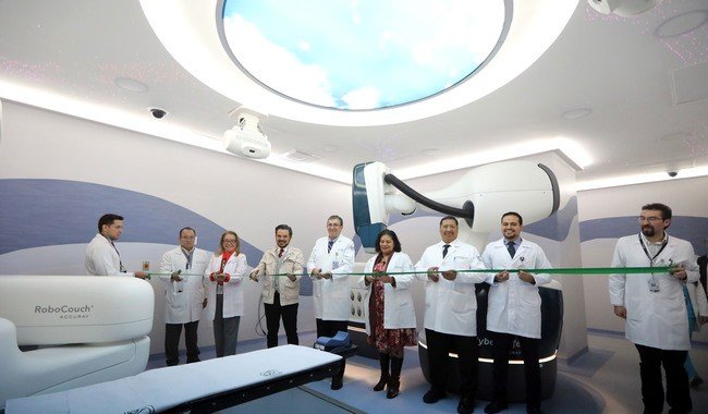 IMSS inaugura robótico CyberKnife de última generación en Hospital de Oncología del CMN Siglo XXI