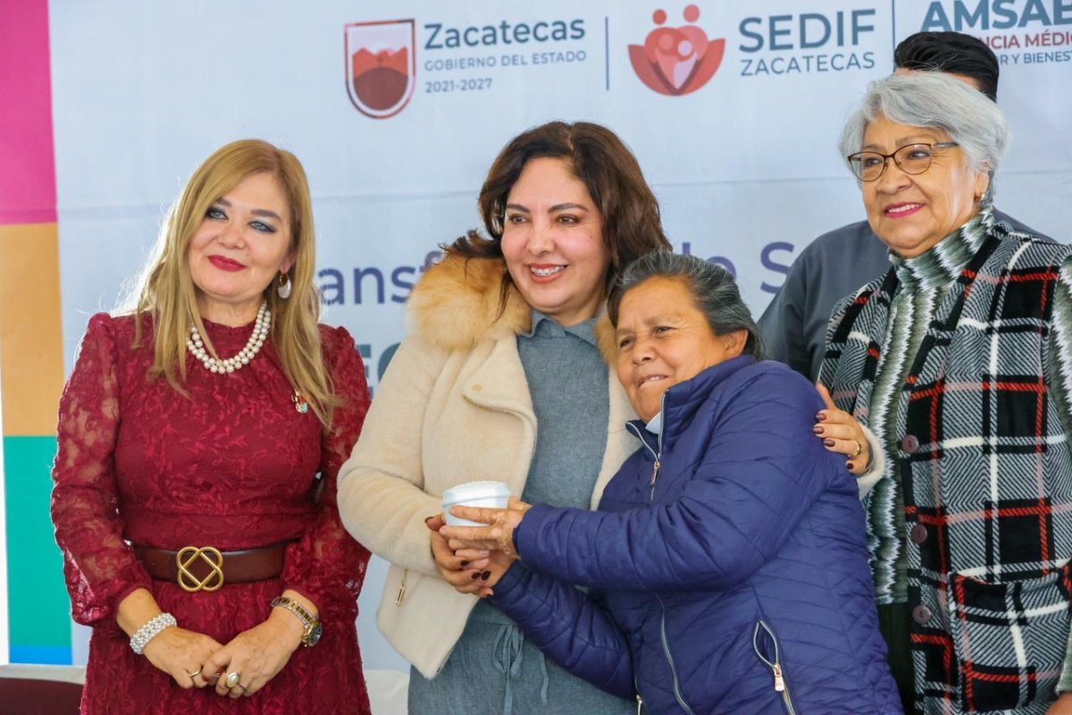 Gobierno de Zacatecas entrega 150 prótesis dentales a adultos mayores en programa Transformando Sonrisas
