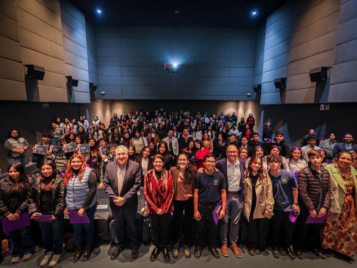 Reconocen a jóvenes de Cecyte y Conalep como agentes de cambio social en Nuevo León