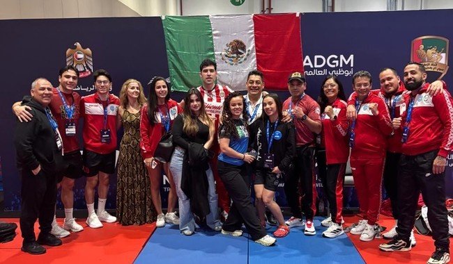 Selección mexicana de kickboxing conquista 13 medallas en el Campeonato Mundial de Abu Dabi