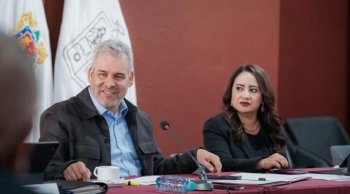Supervisan equipamiento de nuevas unidades para renovar transporte público en Uruapan