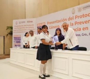 Entregan Protocolo con Perspectiva de Género para Prevenir Violencia en Escuelas de Media Superior en Guerrero