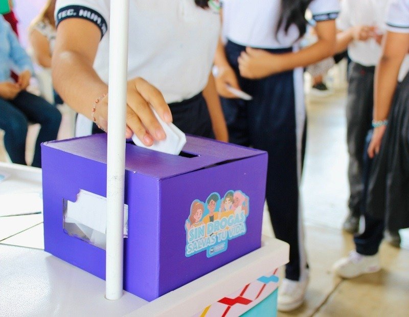 SE-Sipinna participa en foro preventivo 'Sin Drogas Salvas Tu Vida' en Santiago Jamiltepec