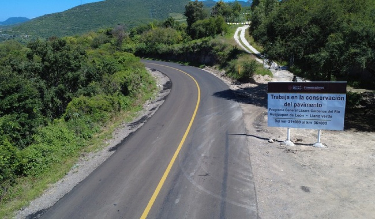 SICT alcanza 78% de avance en modernización de infraestructura carretera en la Mixteca de Oaxaca
