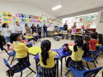Secretario de Educación de Guanajuato recorre escuelas de Atarjea para fortalecer la calidad educativa