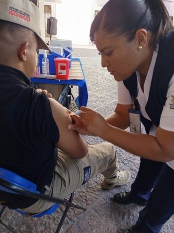 Querétaro reporta avance del 49% en vacunación contra influenza; registra seis casos positivos