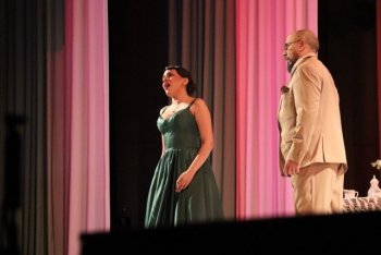 Ofech conquista al público con 'La Traviata' tras 8 años de ausencia de ópera en Chihuahua